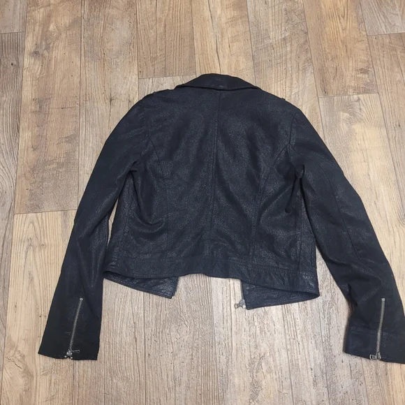 Levi's leather jacket pockets S - Picture 6 of 6